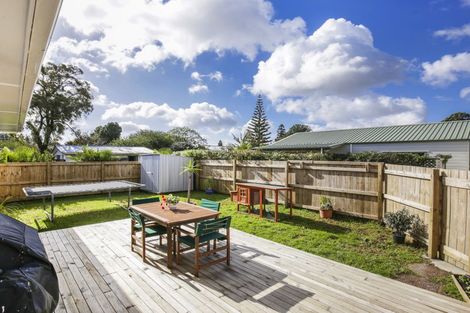 Photo of property in 29 Cobham Crescent, Kelston, Auckland, 0602