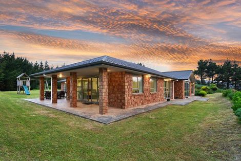 Photo of property in 50 Bing Lucas Drive, Tawa, Wellington, 5028