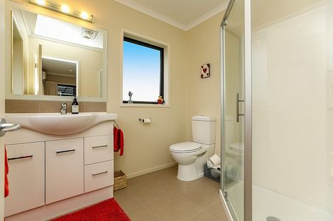 Photo of property in 9 Aspen Place, Whalers Gate, New Plymouth, 4310