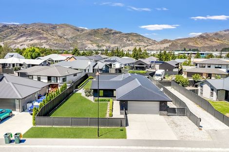 Photo of property in 15 Hosking Drive, Cromwell, 9310