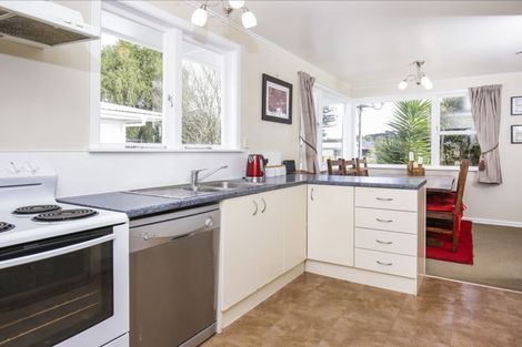 Photo of property in 29 Cobham Crescent, Kelston, Auckland, 0602