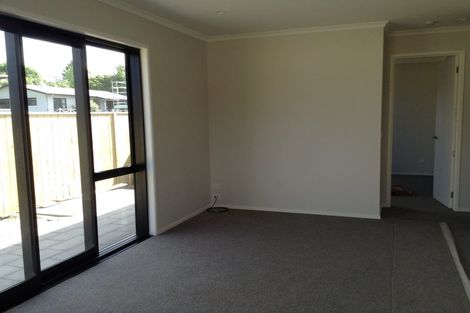 Photo of property in 8 Kahika Grove, Huapai, Kumeu, 0810