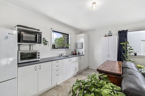 Photo of property in 10 Sunburst Lane, Torbay, Auckland, 0630