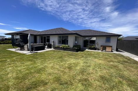 Photo of property in 7 Sarah Street, Marshland, Christchurch, 8083