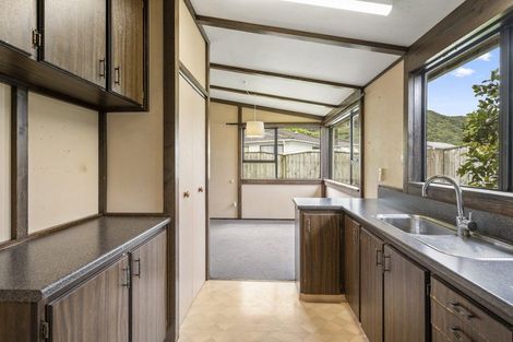 Photo of property in 7 Laredo Grove, Totara Park, Upper Hutt, 5018