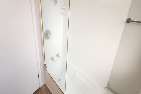 Photo of property in 90 Mangorei Road, Strandon, New Plymouth, 4312