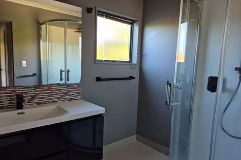 Photo of property in 21 Mamaku Rise, Welcome Bay, Tauranga, 3112