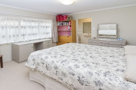 Photo of property in 19 Farmdale Court, Flat Bush, Auckland, 2019