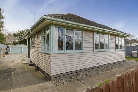 Photo of property in 6 Rochester Street, Awapuni, Palmerston North, 4412