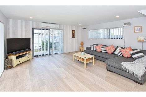 Photo of property in 47b Yates Road, Mangere East, Auckland, 2024