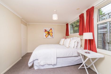 Photo of property in 11 Glenross Street, Glenross, Dunedin, 9011