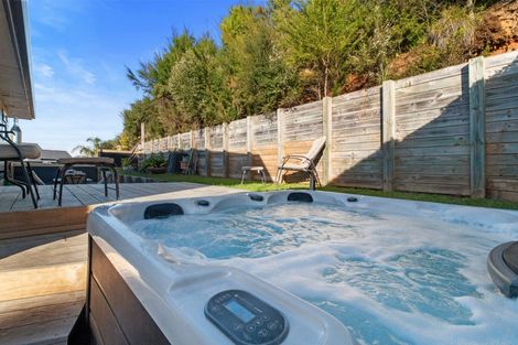 Photo of property in 111 Pacific View Drive, Whangamata, 3620