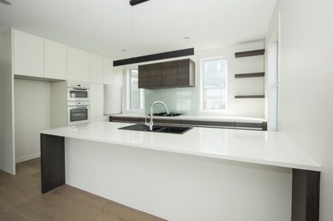 Photo of property in 16 Milano Boulevard, Karaka, Papakura, 2113