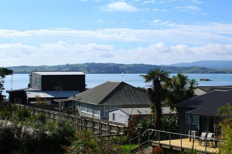 Photo of property in 16 Cambrae Road, Raglan, 3225