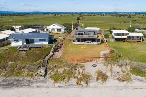 Photo of property in 147 Pukehina Parade, Pukehina, Te Puke, 3189