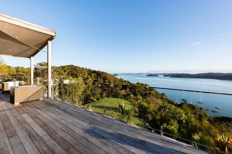 Photo of property in 12e Broadview Road, Opua, 0200