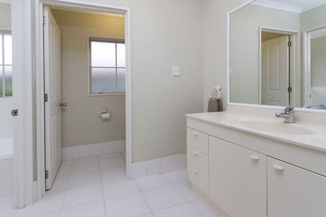 Photo of property in 19 Farmdale Court, Flat Bush, Auckland, 2019