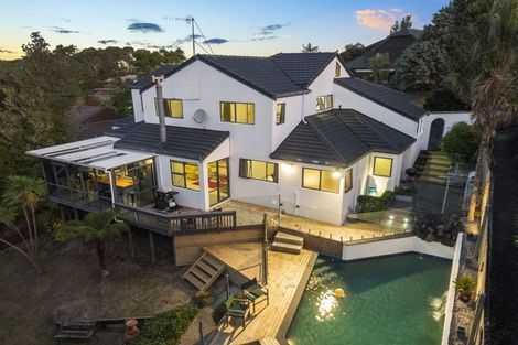 Photo of property in 14 David Beattie Place, Chatswood, Auckland, 0626