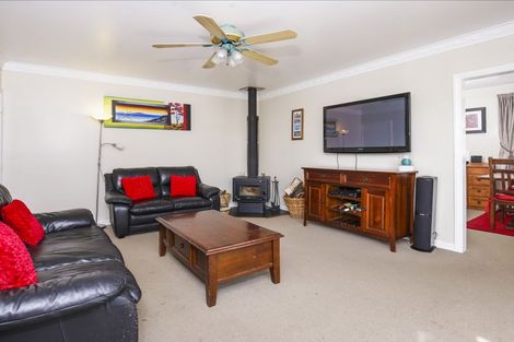 Photo of property in 29 Cobham Crescent, Kelston, Auckland, 0602