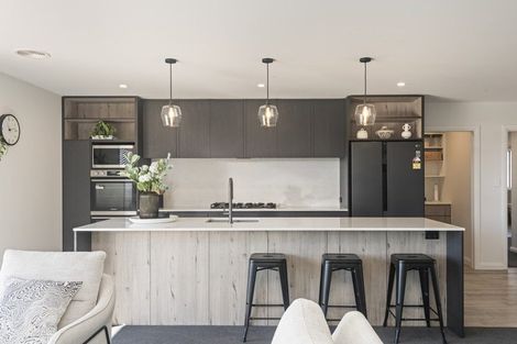 Photo of property in 20 Silicon Way, Fitzherbert, Palmerston North, 4410