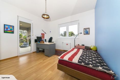 Photo of property in 32 Red Hills Road, Massey, Auckland, 0614