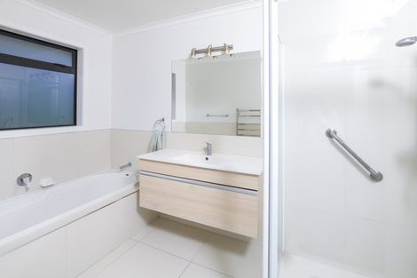 Photo of property in 1 Roy Hilton Drive, Flagstaff, Hamilton, 3210