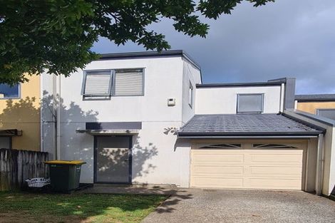 Photo of property in 37 Rakich Place, Henderson, Auckland, 0612