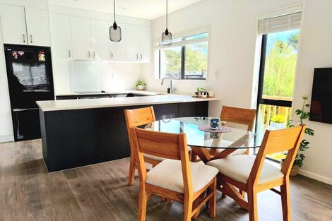 Photo of property in 29 Kaimai Avenue, Massey, Auckland, 0614