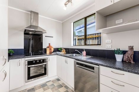 Photo of property in 11a Latitude Close, Whitby, Porirua, 5024