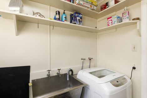 Photo of property in 6 Rochester Street, Awapuni, Palmerston North, 4412