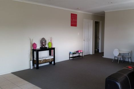 Photo of property in 223 Triangle Road, Massey, Auckland, 0614