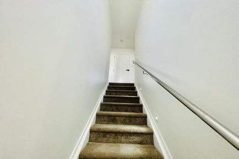 Photo of property in 9d Rountree Place, Conifer Grove, Takanini, 2112