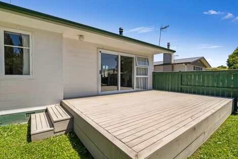 Photo of property in 30 Ruamahanga Crescent, Terrace End, Palmerston North, 4410