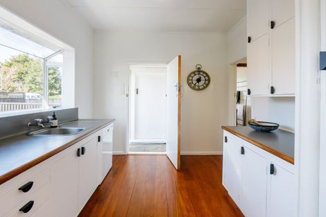 Photo of property in 77 Clarkin Road, Fairfield, Hamilton, 3214