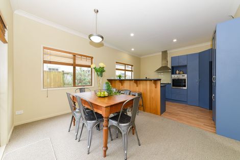 Photo of property in 41 Fitchett Street, Palmerston North, 4410