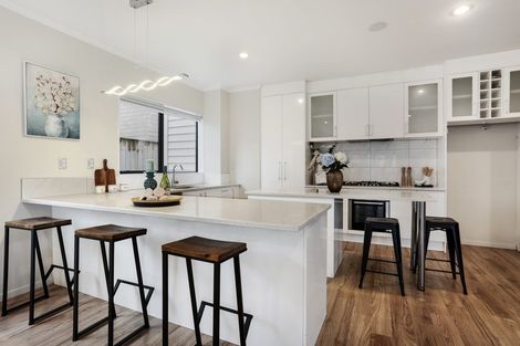 Photo of property in 11 Evelina Lane, Flat Bush, Auckland, 2019