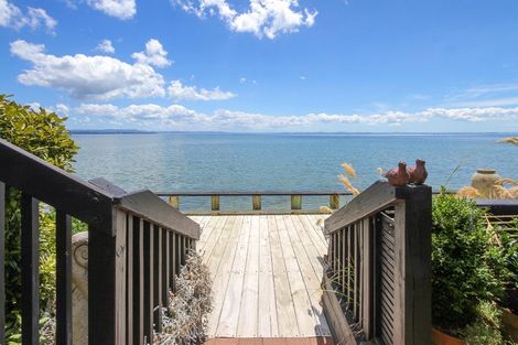 Photo of property in 16a Crispe Road, Clarks Beach, 2122