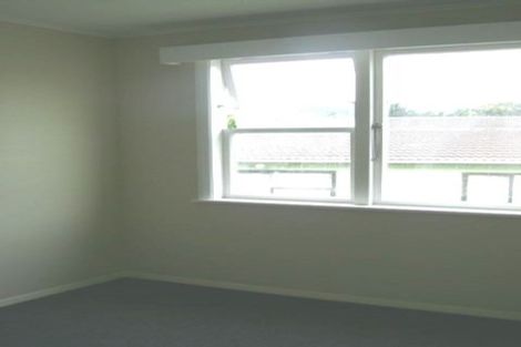 Photo of property in 28 Bellona Place, Cannons Creek, Porirua, 5024