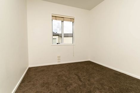 Photo of property in 14/30 John Jennings Drive, Oteha, Auckland, 0632