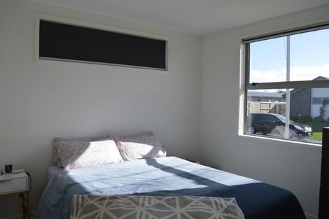 Photo of property in 15 Furlong Road, Papamoa, 3118