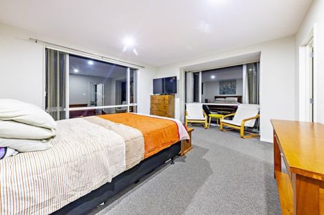 Photo of property in 65 Popokatea Drive, Takanini, 2112