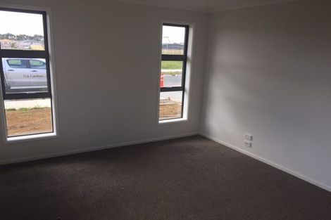 Photo of property in 13 Lamborn Drive, Papakura, 2110