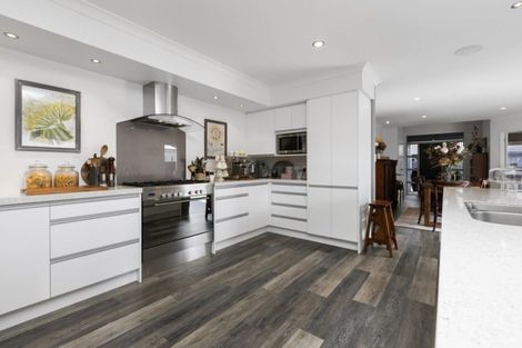 Photo of property in 134 Oriental Parade, Papamoa Beach, Papamoa, 3118