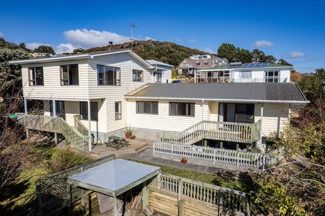 Photo of property in 5 Kinloch Place, Papakowhai, Porirua, 5024