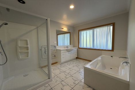 Photo of property in 56 Huia Road, Pokeno, 2472