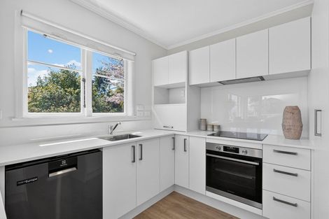 Photo of property in 14 Richardson Street, Britannia Heights, Nelson, 7010
