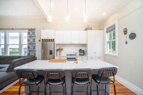 Photo of property in 46 Lombard Street, Palmerston North, 4410