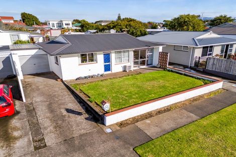Photo of property in 8 Lyn Street, Lynmouth, New Plymouth, 4310