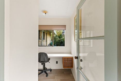 Photo of property in 9 Falls View Road, Haruru, 0204