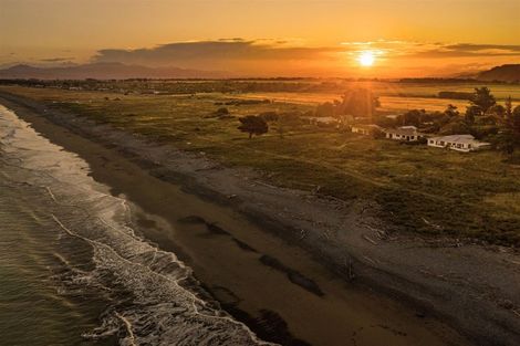 Photo of property in 64 Rarangi Beach Road, Rarangi, Blenheim, 7273